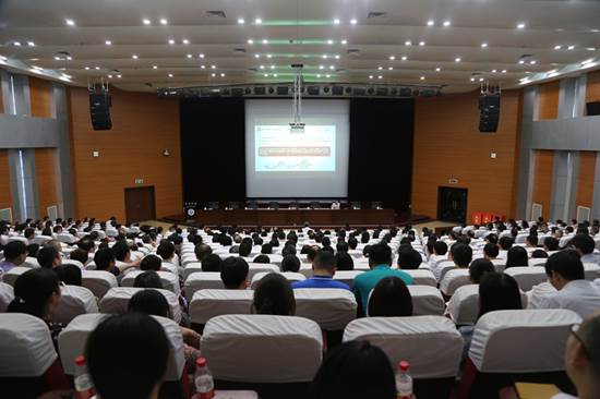 http://news.henu.edu.cn/__local/D/97/83/692A37967DE88708A9C7A7B9D24_39477947_22E8D.jpg